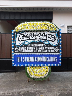 Papan Bunga Duka di Terate